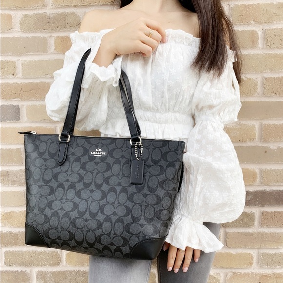 Gaby’sBags👜💕-Coach Tote Black - Picture 4 of 8